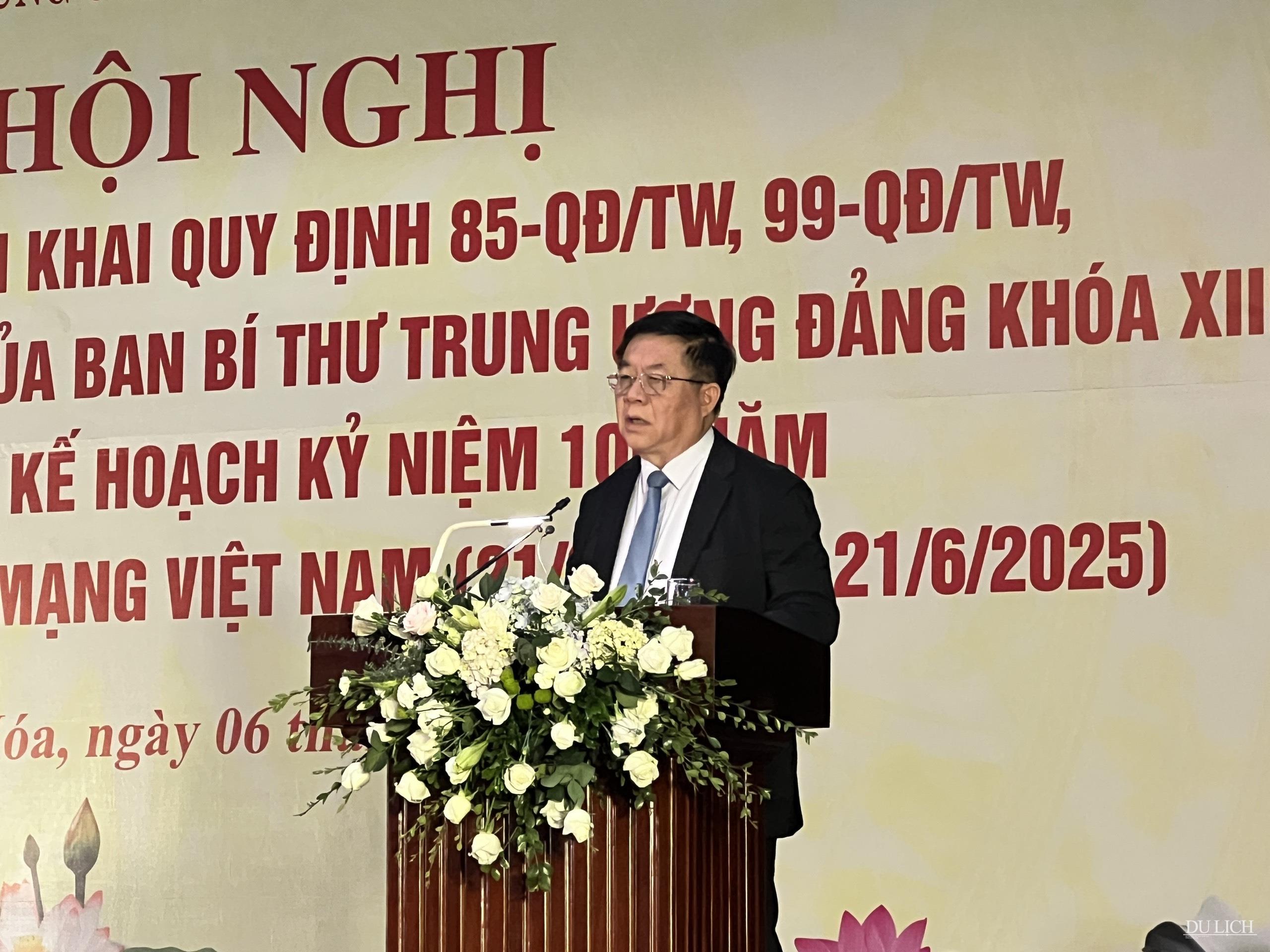 Đồng chí Nguyễn Trọng Nghĩa, Bí thư Trung ương Đảng, Trưởng Ban Tuyên giáo Trung ương phát biểu chỉ đạo, kết luận hội nghị